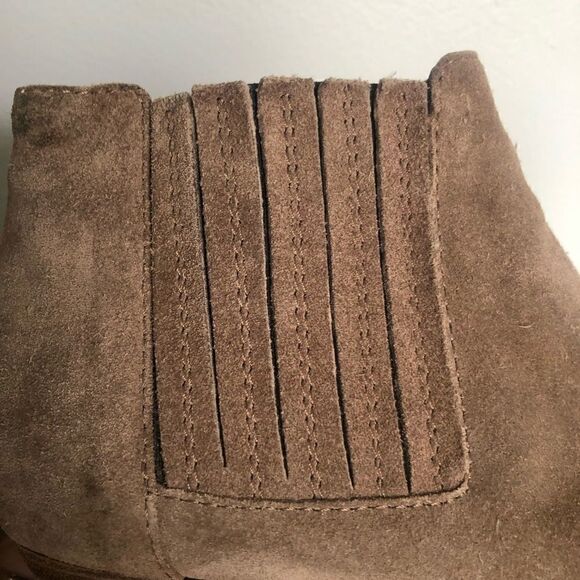 Aquatalia brown suede ankle boots - Picture 11 of 14